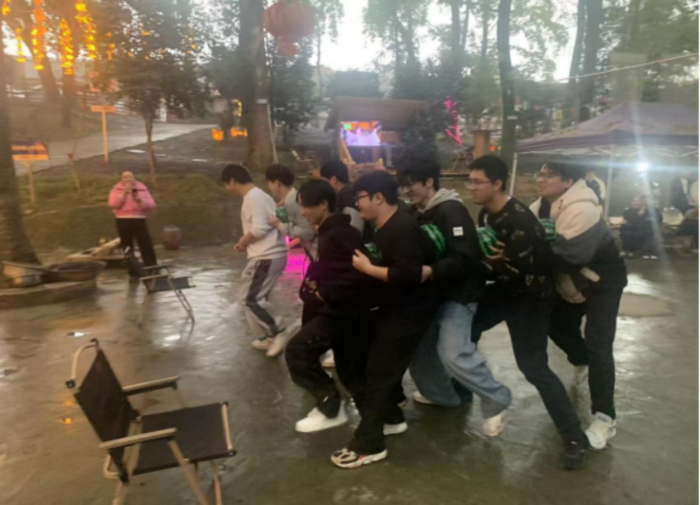 0d1ed97a-93e3-49d8-a7b9-c729dbc597e2