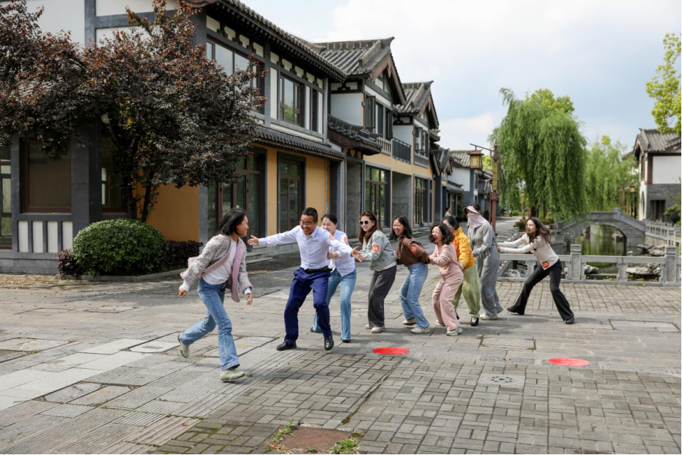 f3259035-86a8-4cf3-8ac8-3baecf43657a